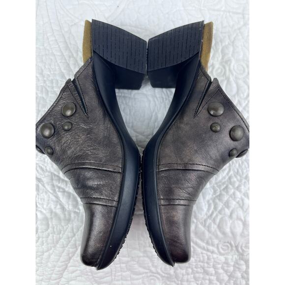 Romika Women 38 (US 6.5) Copper Studded Slip On Summer Clog Mules Shoes - Picture 5 of 11